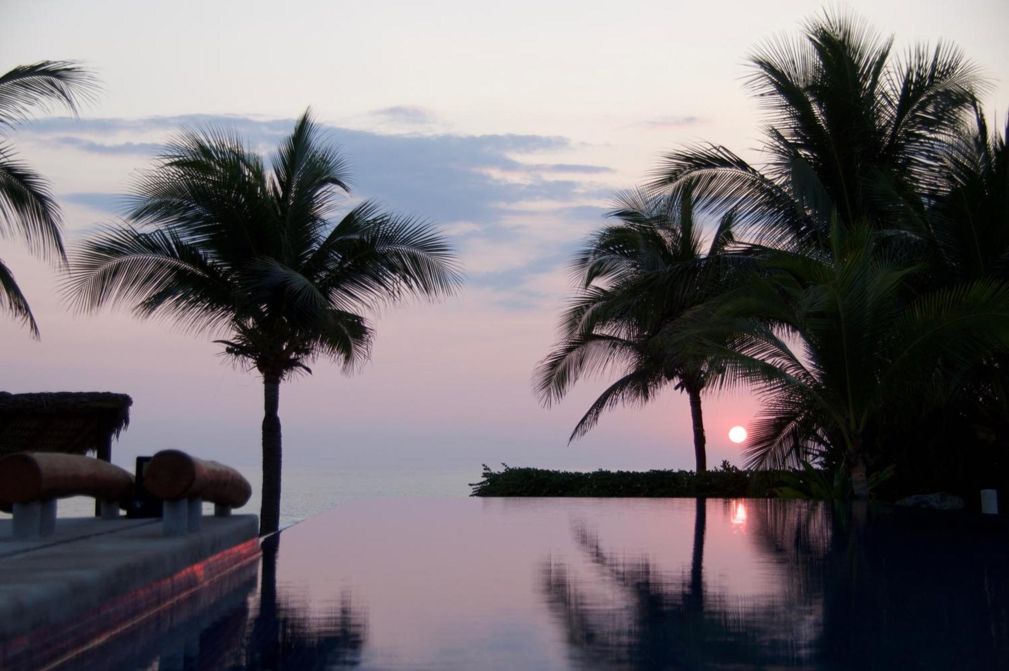 Residences At Las Palmas ซีฮัวตาเนโค ภายนอก รูปภาพ